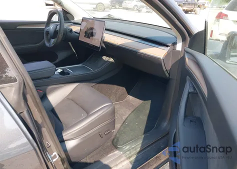 2023 Tesla Model Y Awd/Long Range Dual Motor All-Wheel Drive from USA, damaged, VIN 7SAYGDEE4PF823376